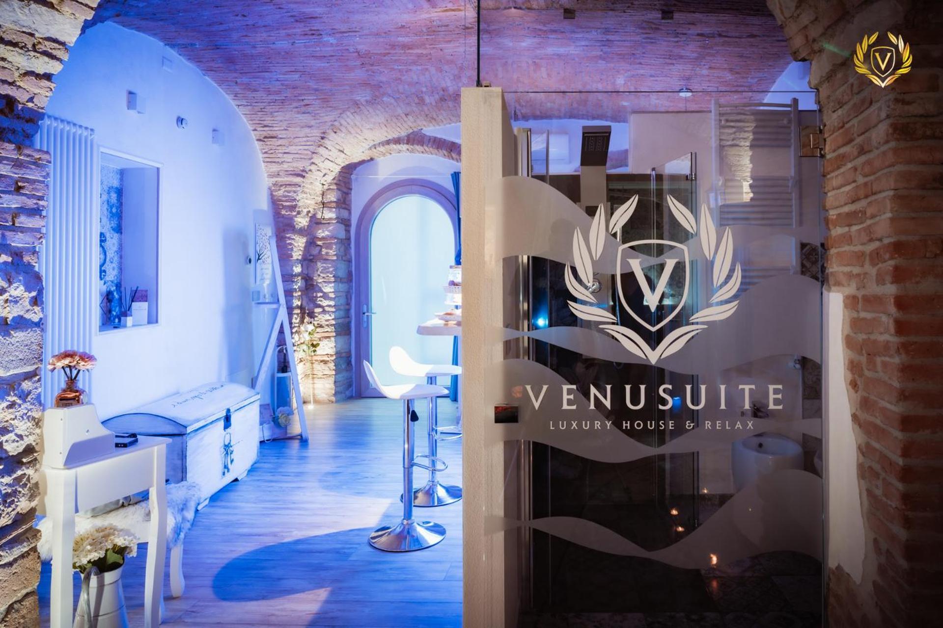 Venusuite Venosa - Luxury House, Spa & Relax - Ngoại thất bức ảnh