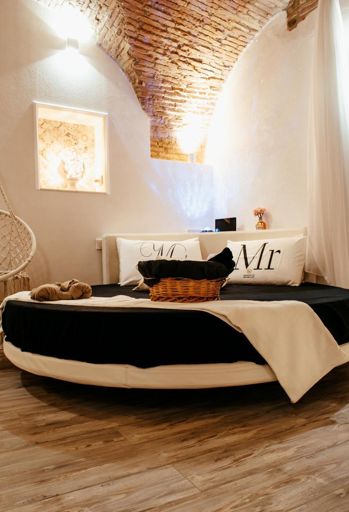 Venusuite Venosa - Luxury House, Spa & Relax - Ngoại thất bức ảnh