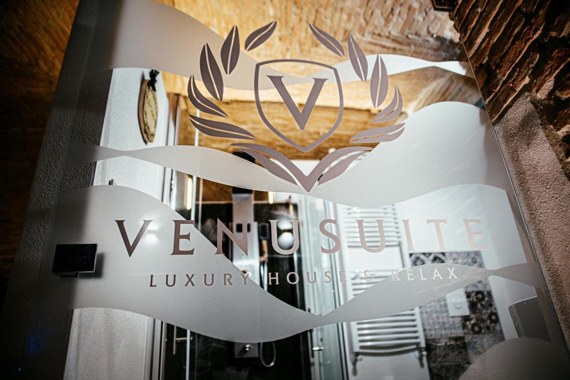 Venusuite Venosa - Luxury House, Spa & Relax - Ngoại thất bức ảnh